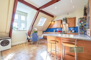 Photo 27- click for photo gallery